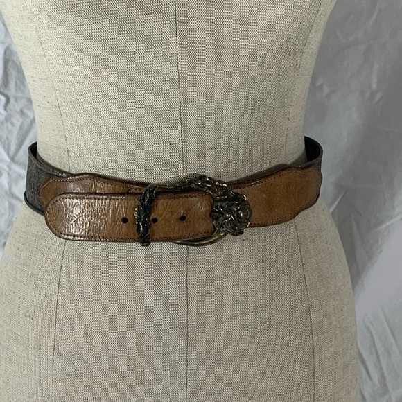Awesome vintage  silver metallic mesh with brass tone belt x small - Picture 14 of 14